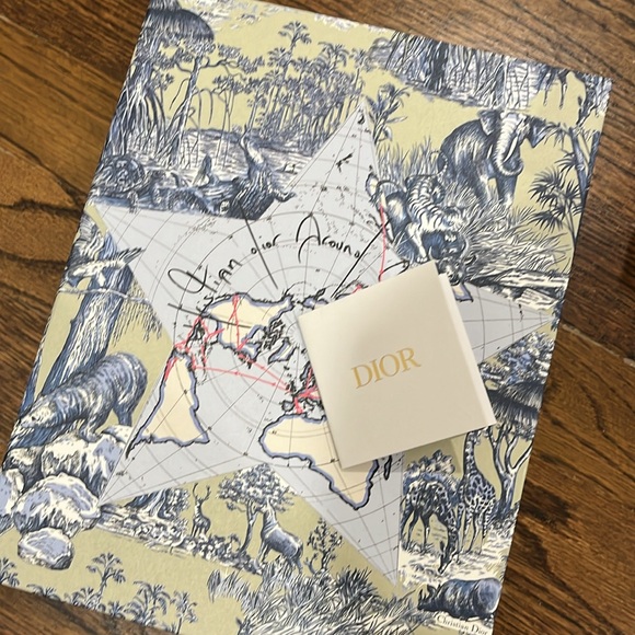 DIOR STATIONERY SET - Picture 5 of 5